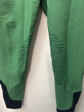 Load image into Gallery viewer, Derby On the Hunt Green Breeches 26
