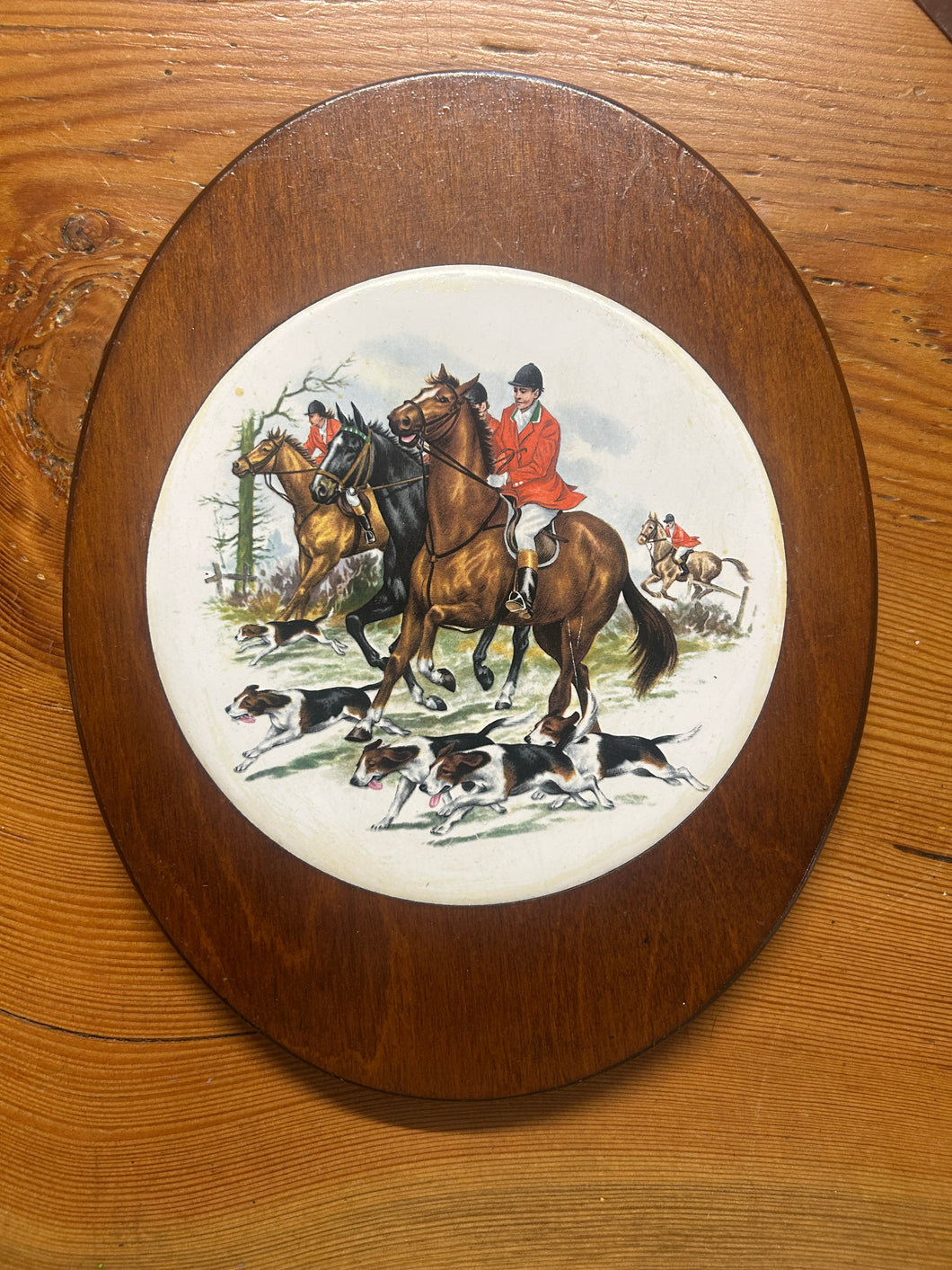 Marcus Handicraft Vintage Plaque Hunting Scence