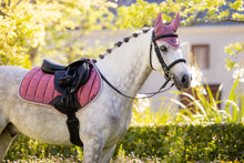 Load image into Gallery viewer, LeMieux Loire Classic Peony Close Contact Saddle Pad
