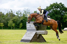 Load image into Gallery viewer, LeMieux Suede Close Contact Saddle Pad Mimosa
