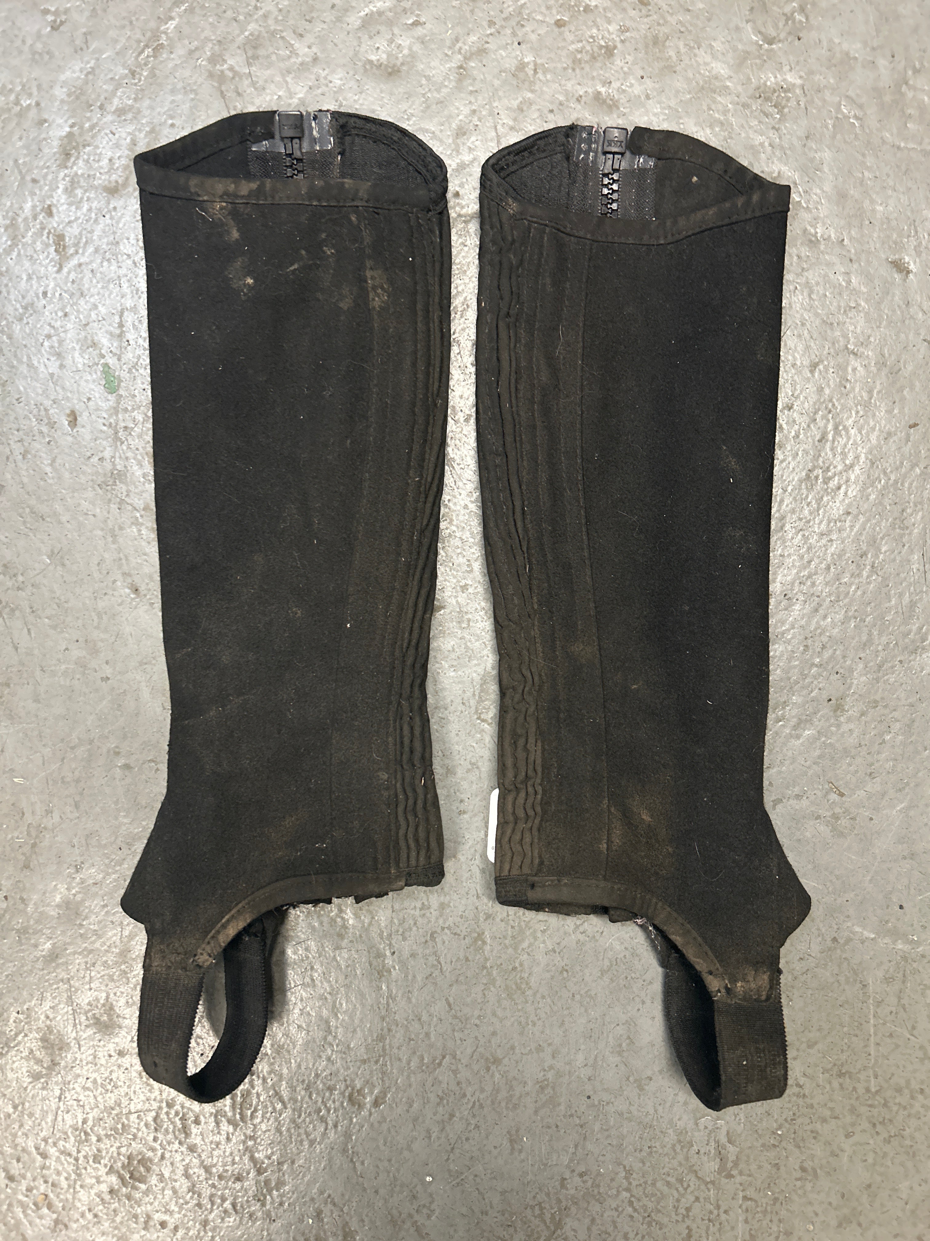 Kid's Black Half Chaps with Pink Hearts 8-10-Half Chaps-Consignment-Evolution Equestrian Co.