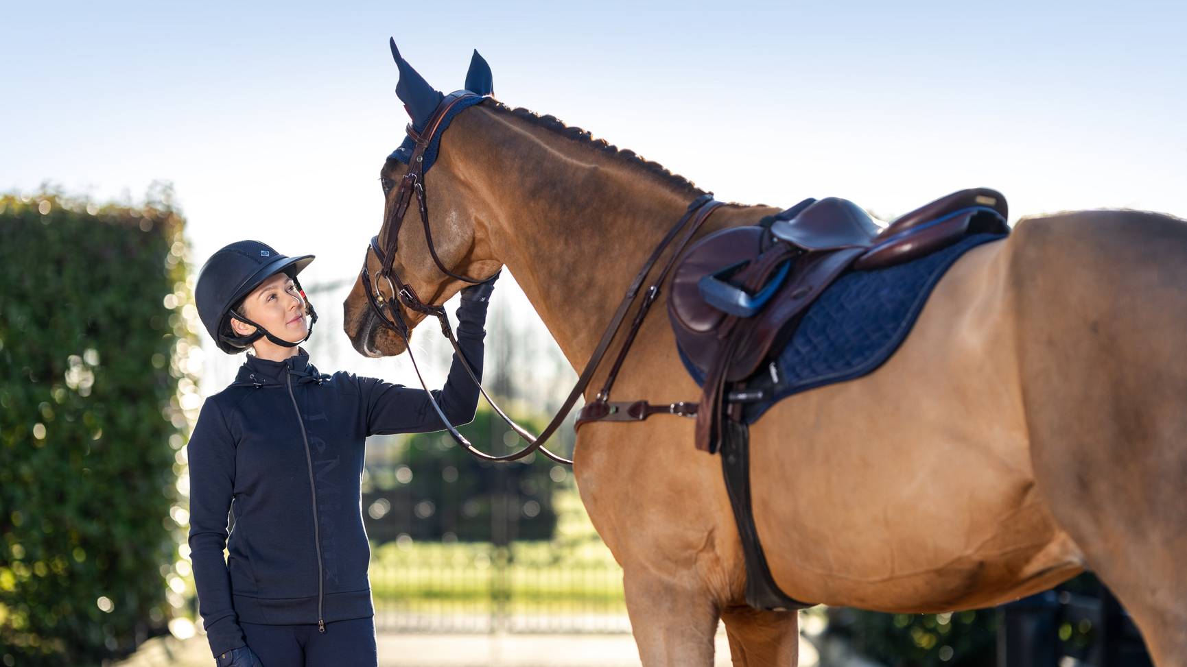 LeMieux Crystal Suede Close Contact Saddle Pad-English Saddle Pad-LeMieux-Evolution Equestrian Co.