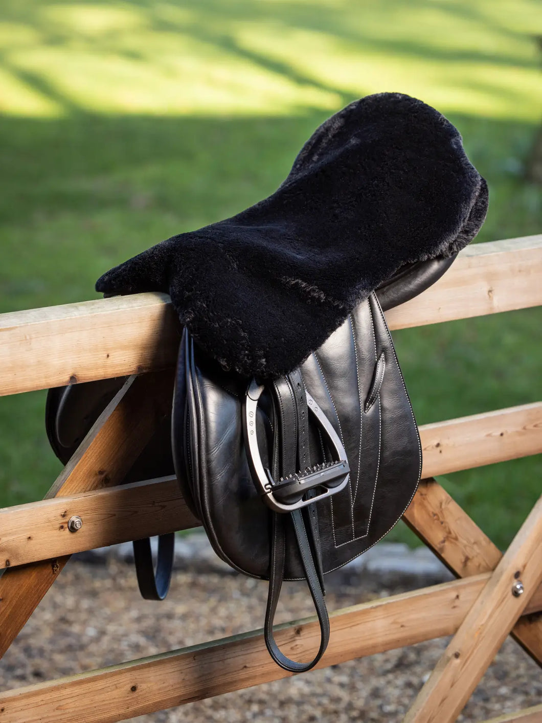 LeMieux Simuwool Seat Saver-English Accessories-Consignment-Evolution Equestrian Co.