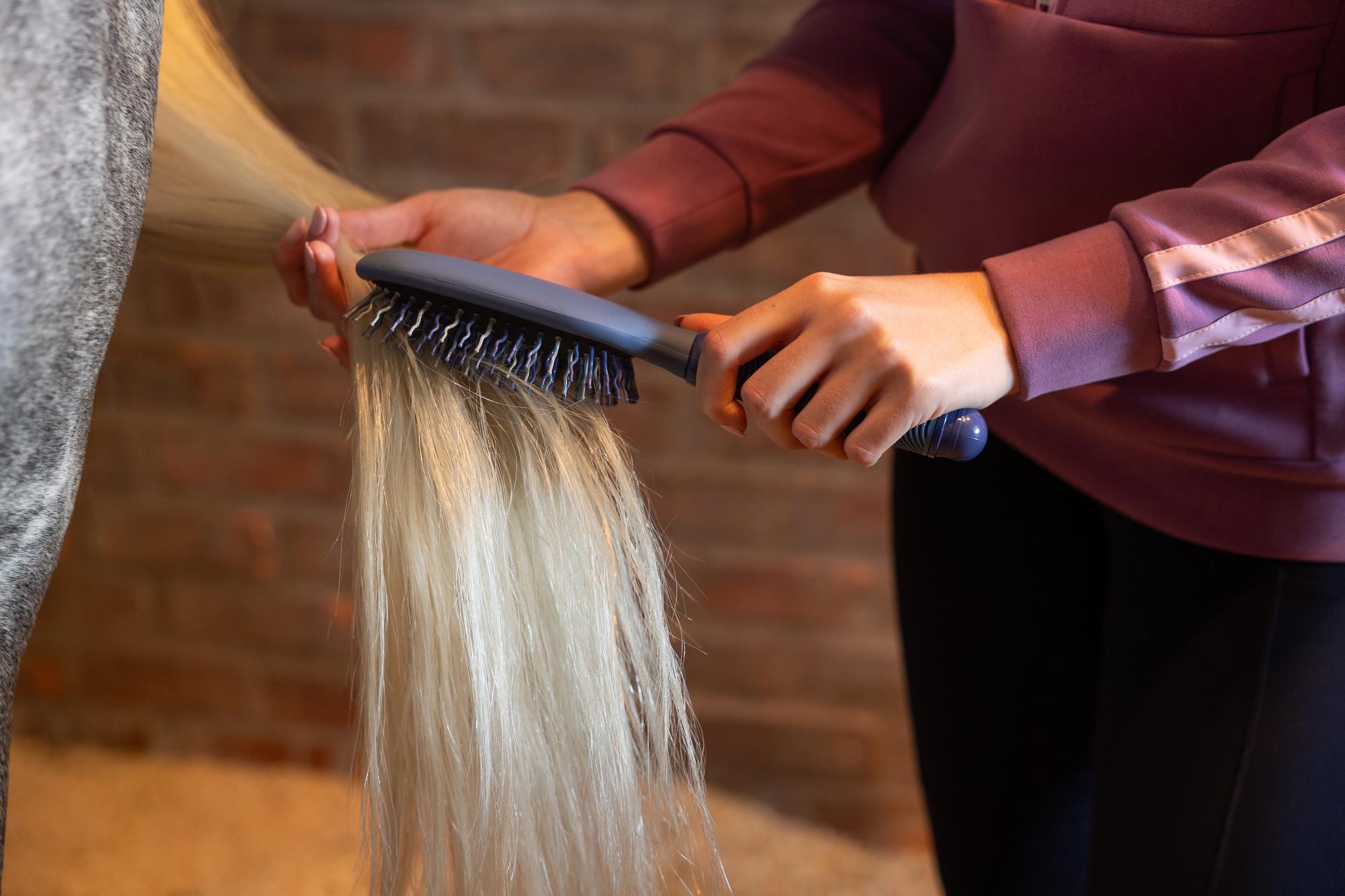 LeMieux Tangle Tidy Mane and Tail Brush Powder Blue-Horse Brush-LeMieux-Evolution Equestrian Co.