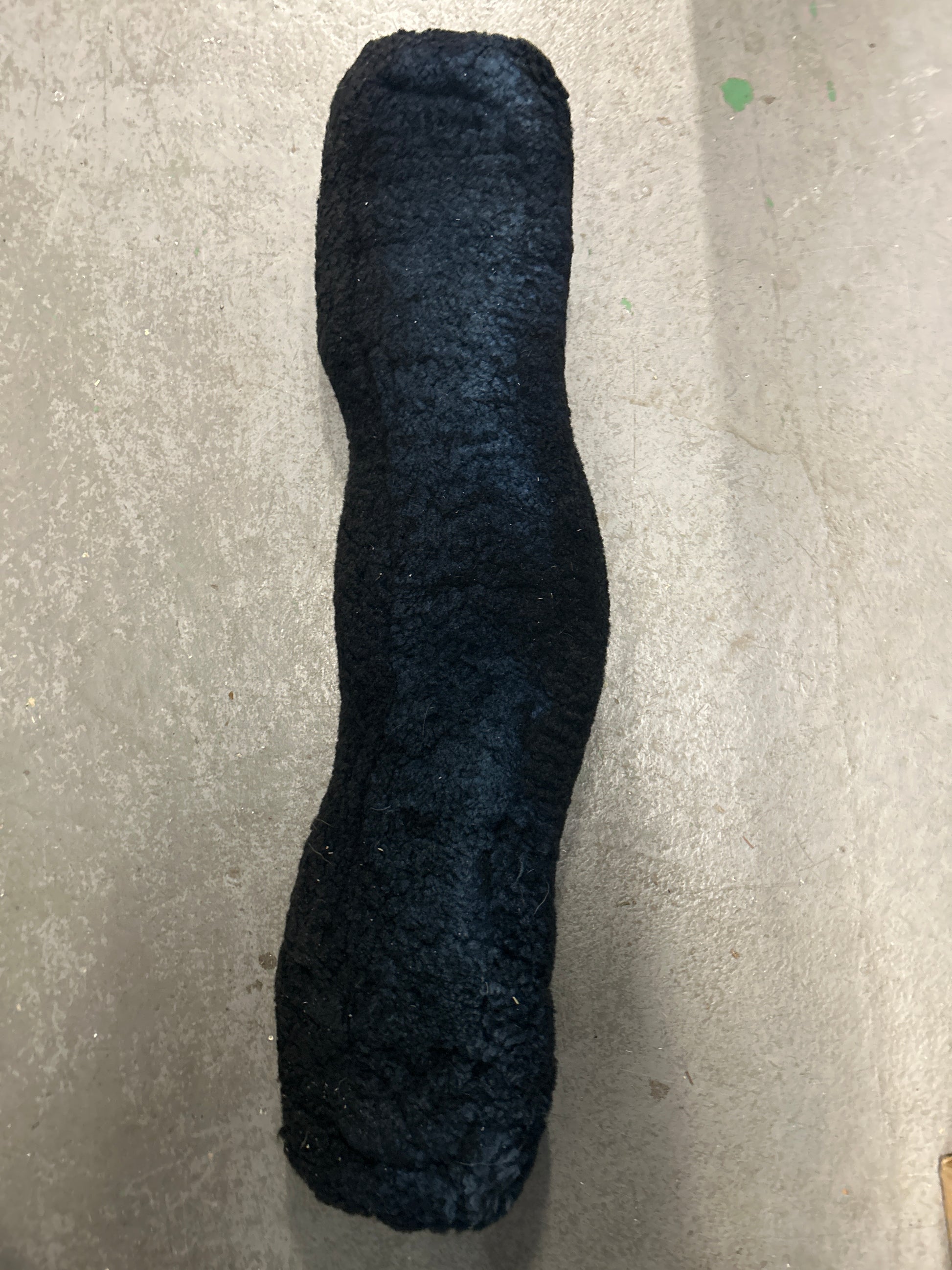 Leveza Merino Sheepskin Girth 22"-English Girth-Consignment-Evolution Equestrian Co.