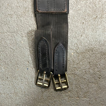 Load image into Gallery viewer, Lovatt &amp; Ricketts Atherstone Girth 44"-English Girth-Consignment-Evolution Equestrian Co.
