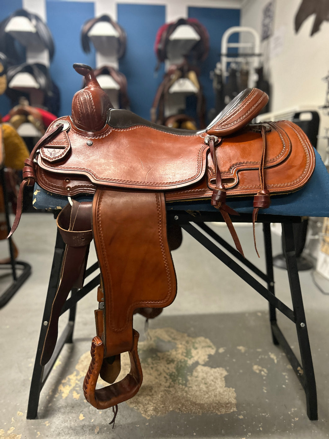 Martin_Western_Saddle