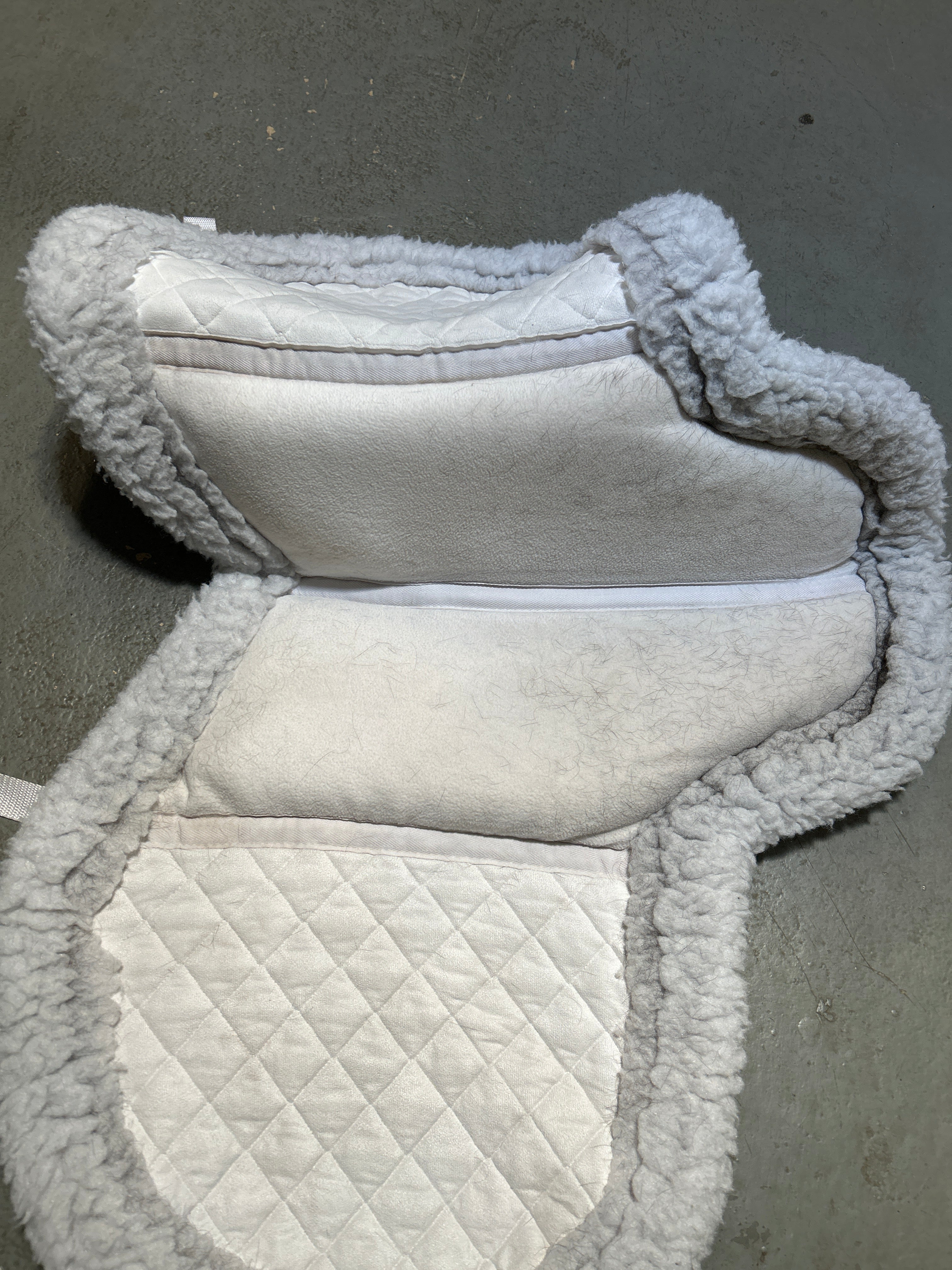 Ogilvy Memory Foam Hunter Pad Faux Sheepskin-English Saddle Pad-Consignment-Evolution Equestrian Co.