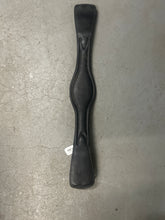 Load image into Gallery viewer, Regal Dressage Girth 28&quot;-English Girth-Consignment-Evolution Equestrian Co.

