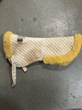 Load image into Gallery viewer, Roma Sheepskin Half Pad with Straps-English Saddle Pad-Consignment-Evolution Equestrian Co.
