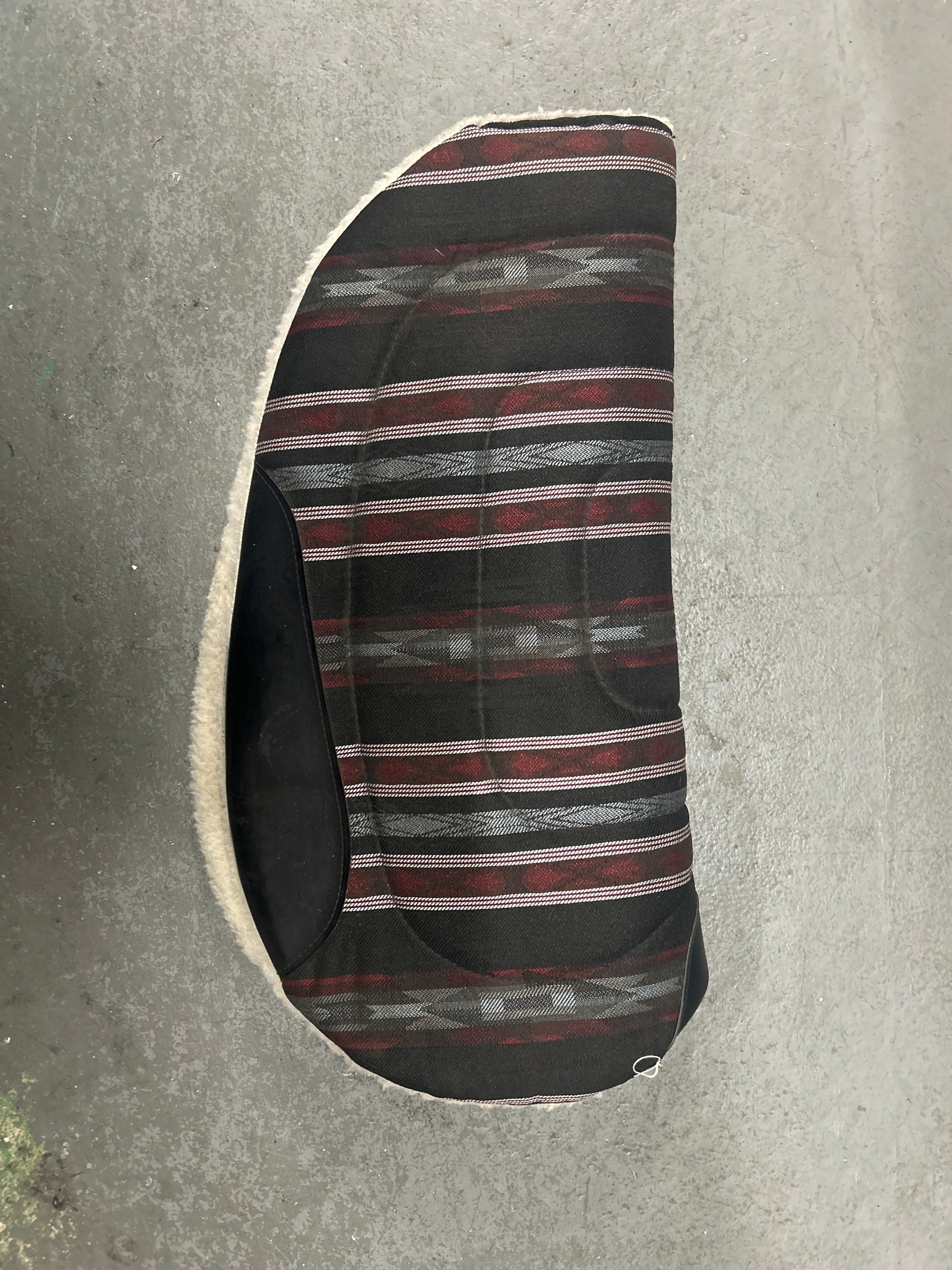 Round Skirt Western Saddle Pad Black and Red-Western Saddle Pad-Consignment-Evolution Equestrian Co.
