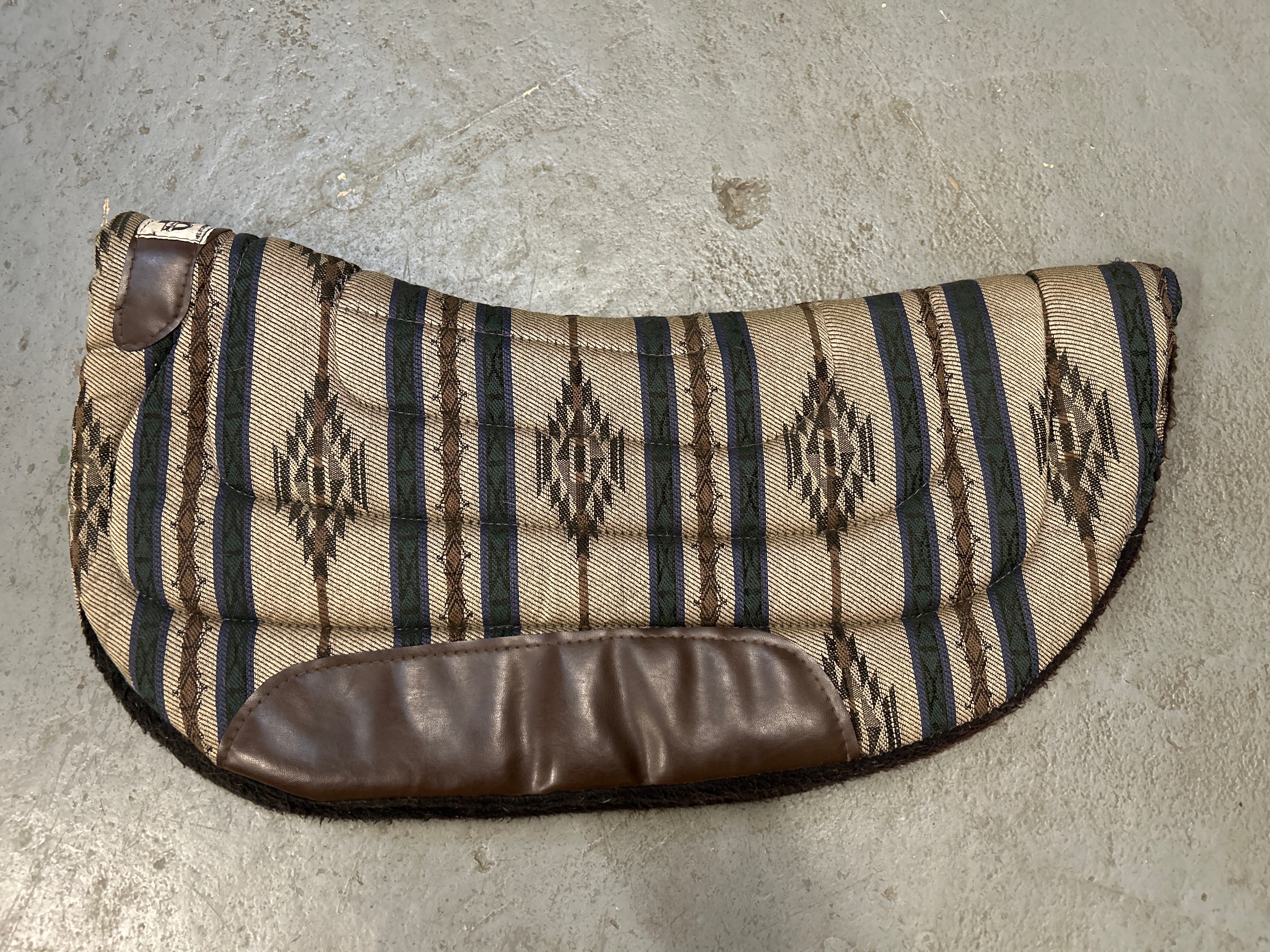 Round Skirt Western Saddle Pad-Western Saddle Pad-Consignment-Evolution Equestrian Co.