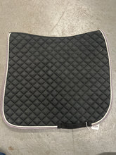 Load image into Gallery viewer, Shedrow Black English Saddle Pad-English Saddle Pad-Consignment-Evolution Equestrian Co.
