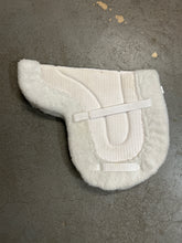 Load image into Gallery viewer, Shedrow Waffle Weave Shaped Pony Pad-English Saddle Pad-Consignment-Evolution Equestrian Co.
