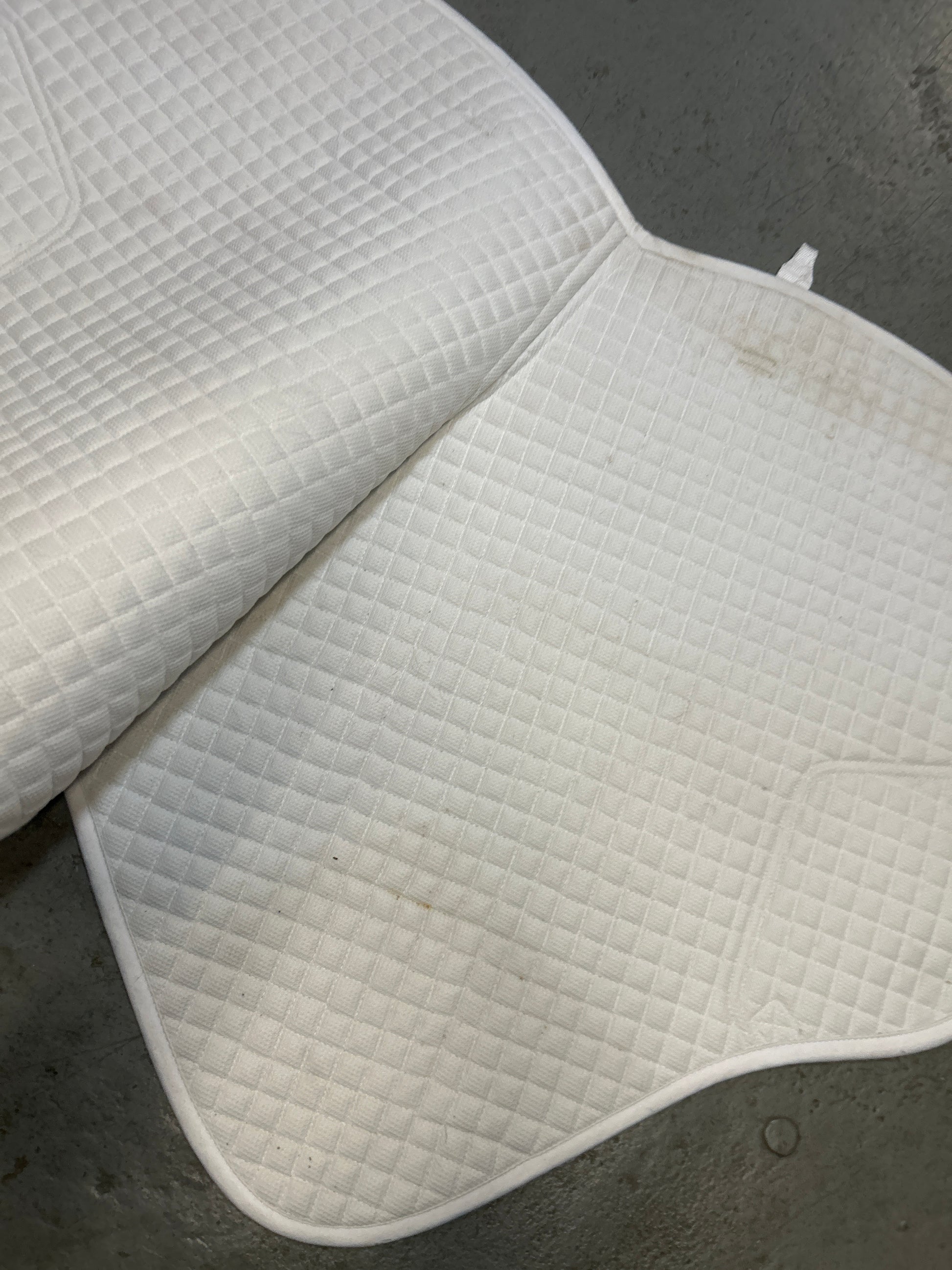 Shires Performance White English Saddle Pad-English Saddle Pad-Consignment-Evolution Equestrian Co.
