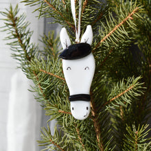 Load image into Gallery viewer, Station pôle Nord inc. - Boule de Noël cheval: Chocolat-Station pôle Nord inc.-Evolution Equestrian Co.
