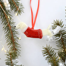 Load image into Gallery viewer, Station pôle Nord inc. - Boule de Noël chien saucisse, Teckel: Brun-Station pôle Nord inc.-Evolution Equestrian Co.
