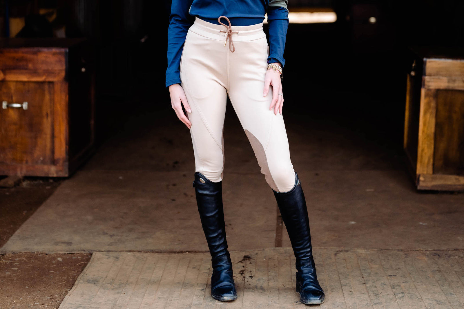 Redingote Jogger Knee Patch Breeches XSmall-Breeches-Consignment-Evolution Equestrian Co.