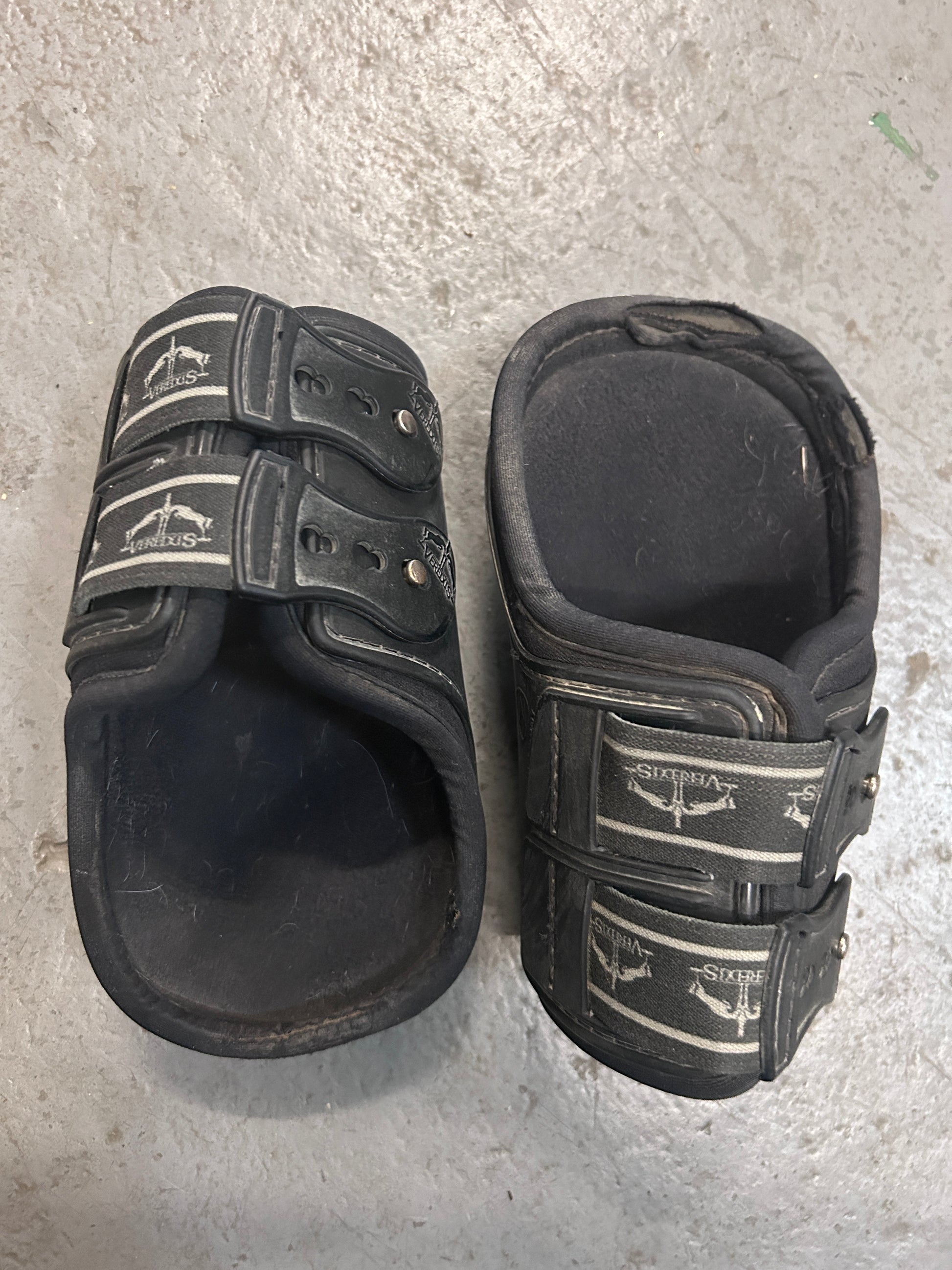 Veredus Carbon Gel Fetlock Boots Medium-Horse Boots-Consignment-Evolution Equestrian Co.