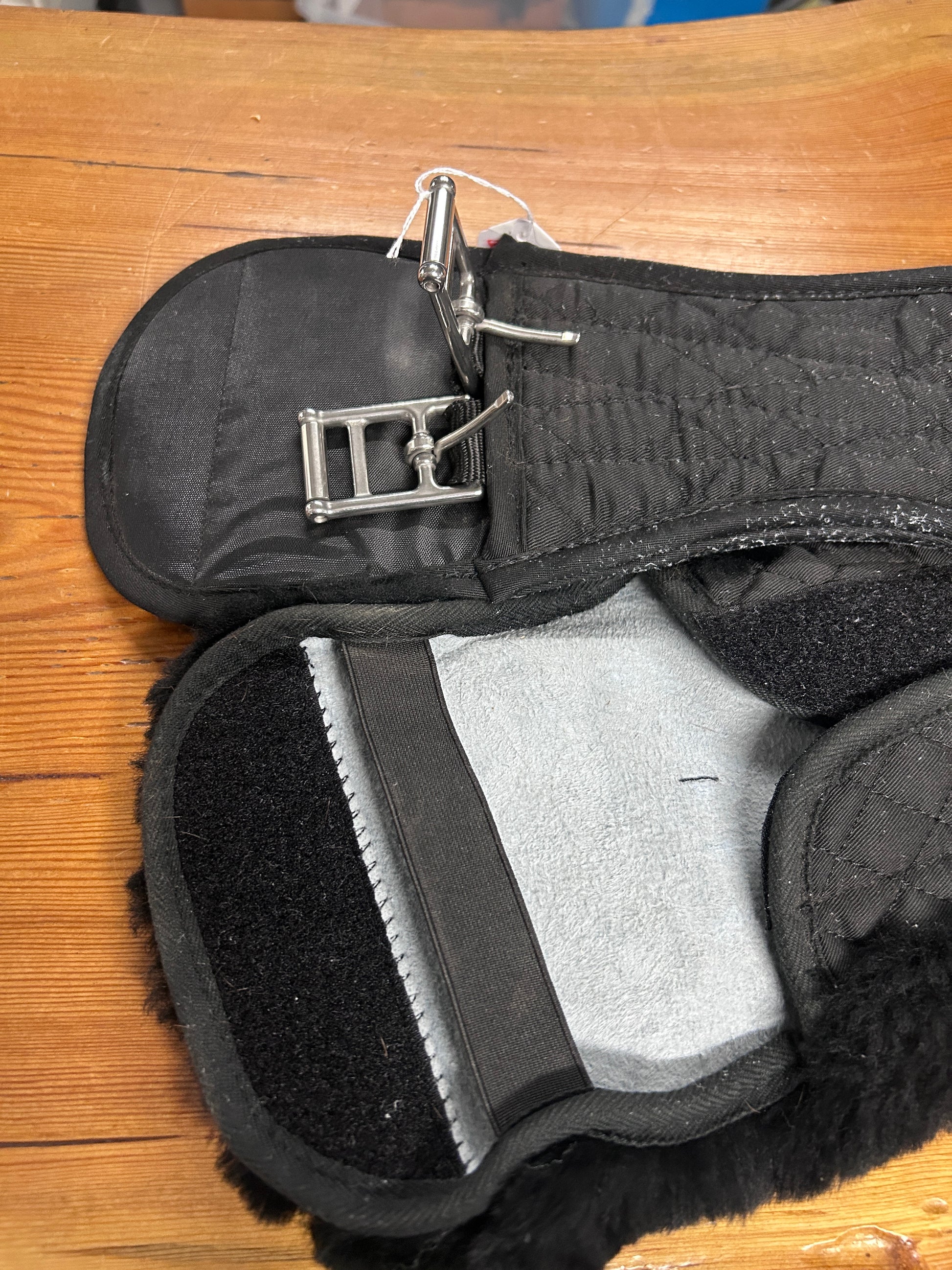 Waldhausen Lambskin Girth 30"-English Girth-Consignment-Evolution Equestrian Co.