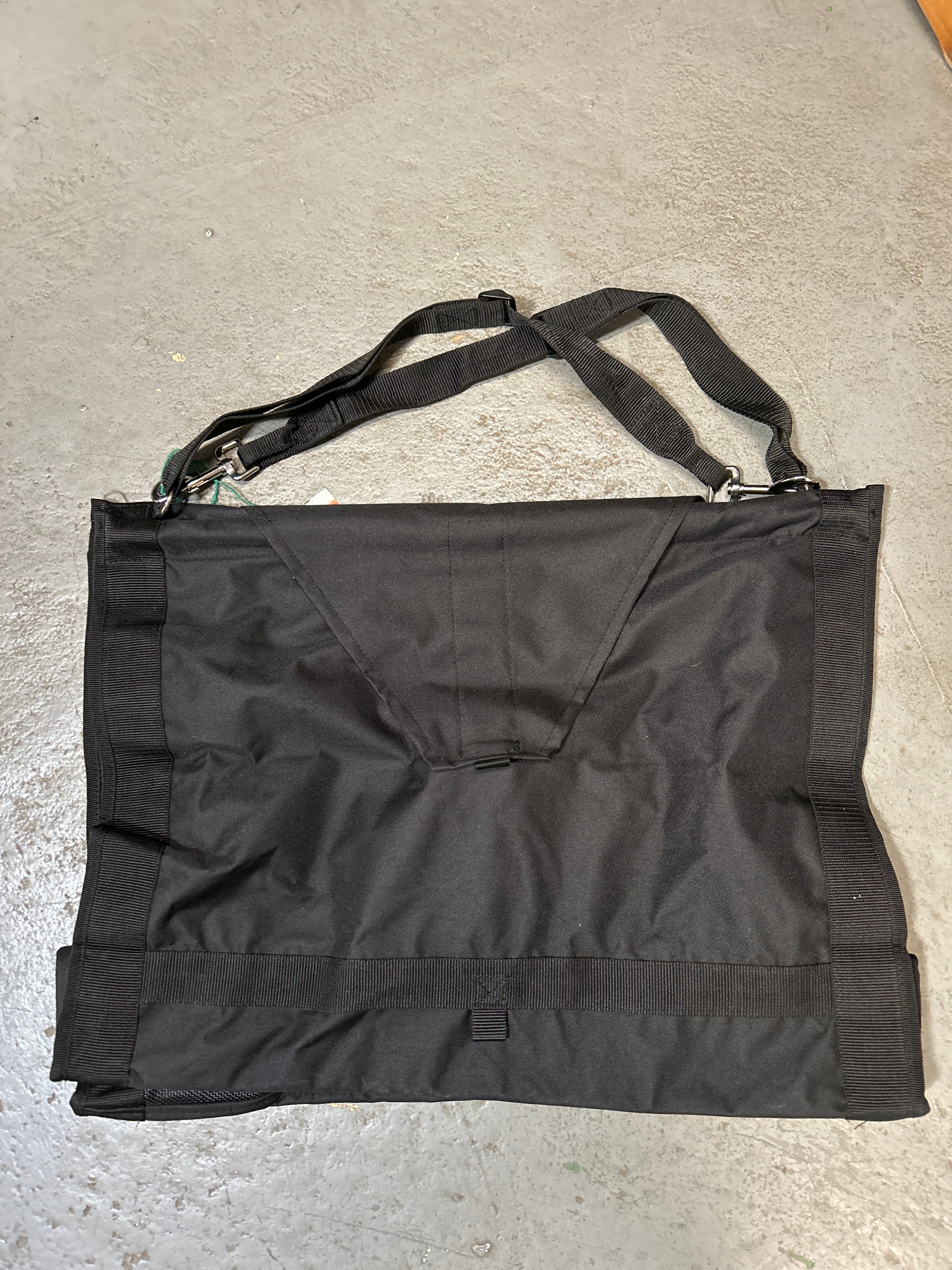 Weaver Slow Feed Hay Bag-Hay Bag-Consignment-Evolution Equestrian Co.