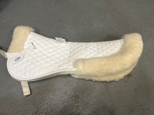 Load image into Gallery viewer, Wool Table Sheepskin Half Pad-English Saddle Pad-Consignment-Evolution Equestrian Co.
