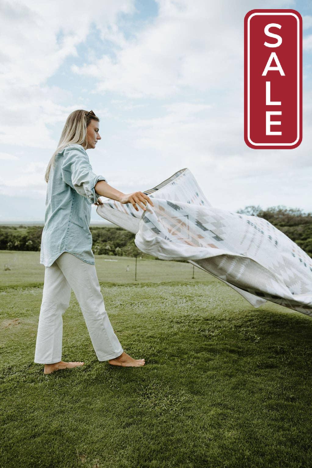 Wylde Brigade Puyo Aztec Reversible Blanket: King-Gift-Wylde Brigade-Evolution Equestrian Co.