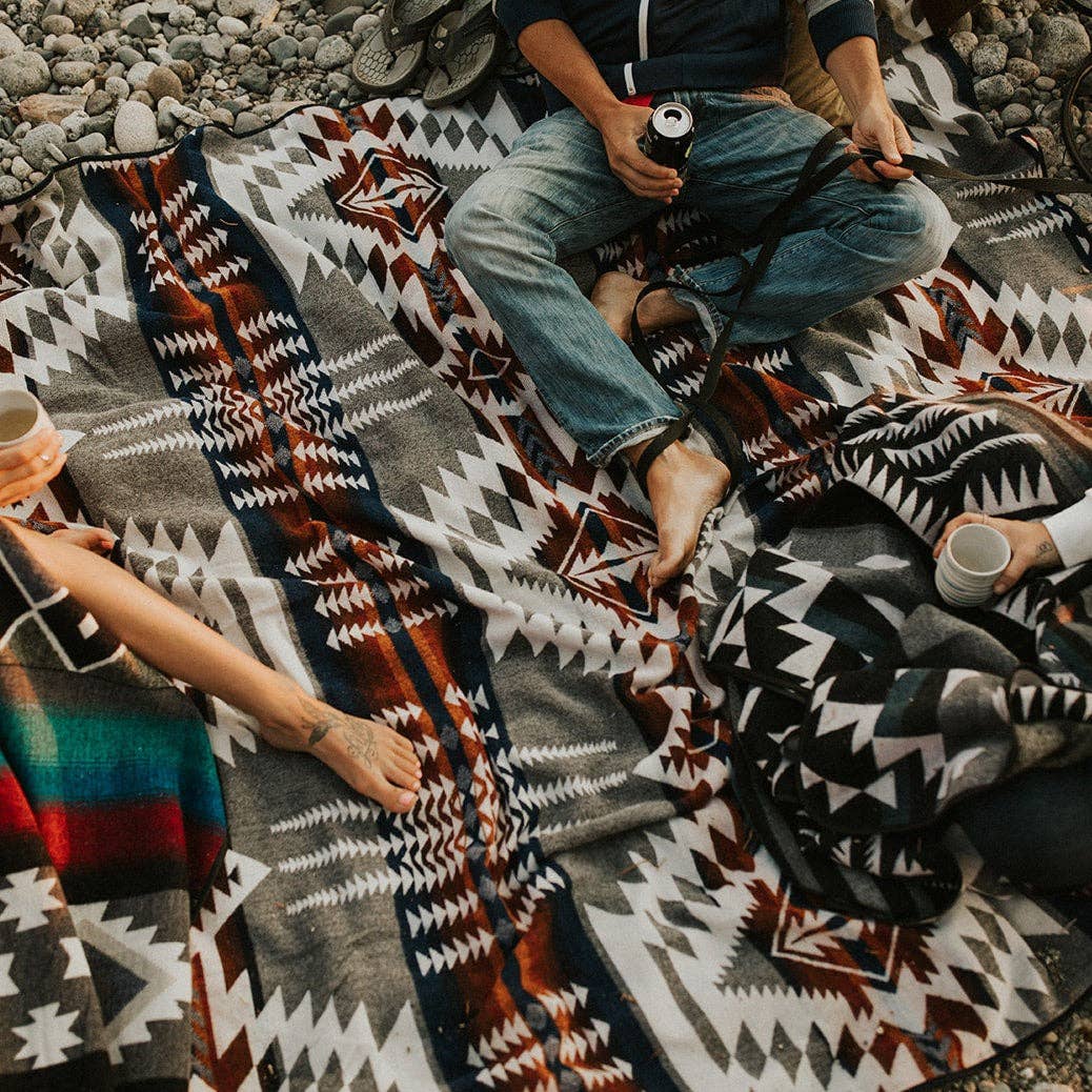 Wylde Brigade - Mica Aztec Reversible Blanket: Throw-Wylde Brigade-Evolution Equestrian Co.