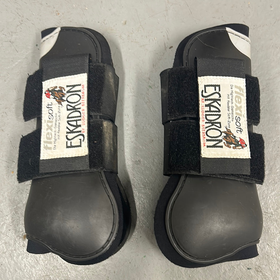 Eskadron Tendon Boots