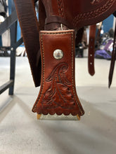 Load image into Gallery viewer, 16&quot; Don Loewen Wade Saddle
