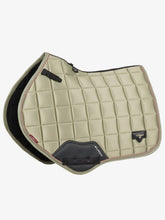 Load image into Gallery viewer, LeMieux Loire Classic Fern Close Contact Saddle Pad
