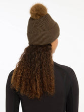 Load image into Gallery viewer, LeMieux Lila Beanie
