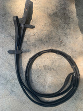 Load image into Gallery viewer, Keiffer Black Webbed Rolled Reins
