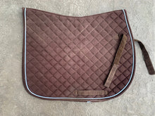 Load image into Gallery viewer, Shedrow Saddle Pad Evolution Equestrian Tack Consignment
