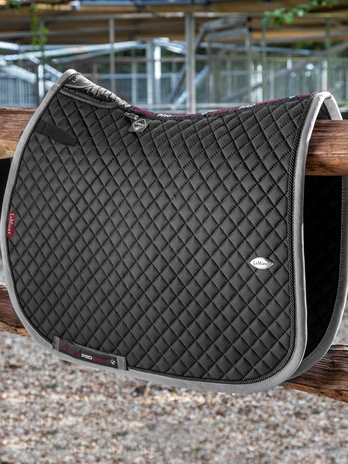 LeMieux Wither Relief Close Contact Saddle Pad-English Saddle Pad-LeMieux-White-Evolution Equestrian Co.